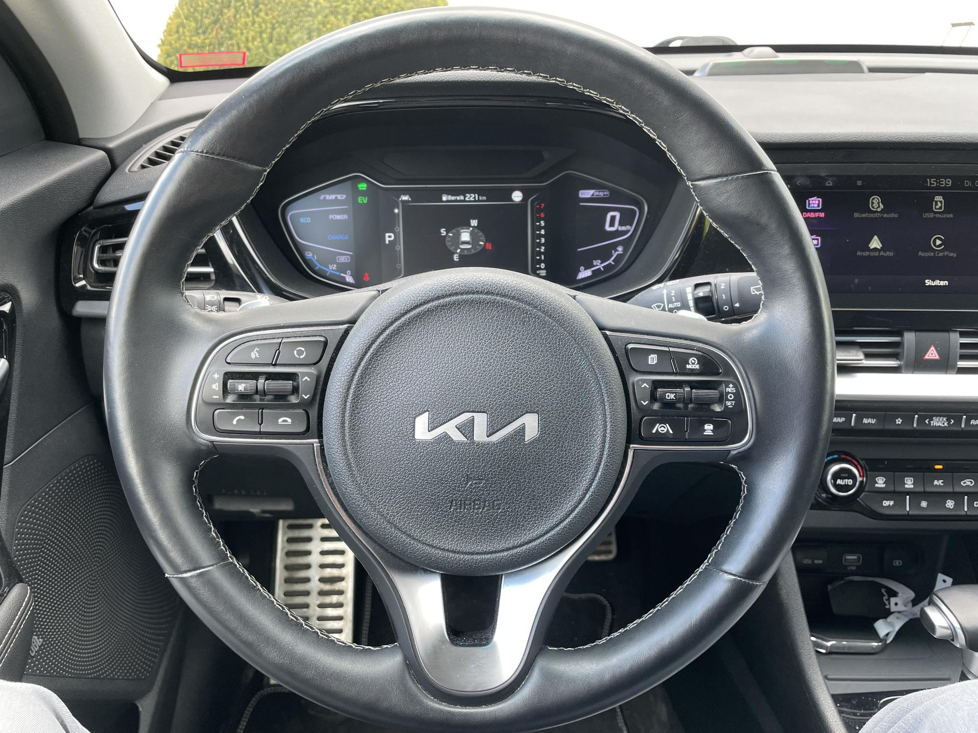 44734174-12.jpg